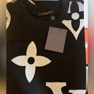 Louis Vuitton Black T-Shirt with Silver Monogram Print